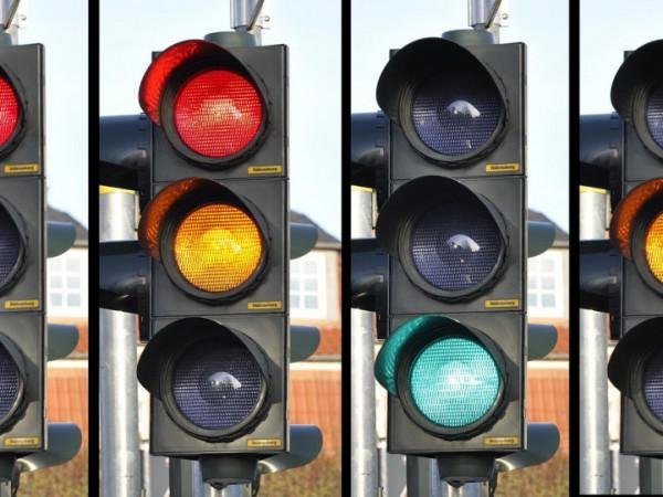 Juiz anula multa de câmera de sinal vermelho e considera lei inconstitucional na Flórida