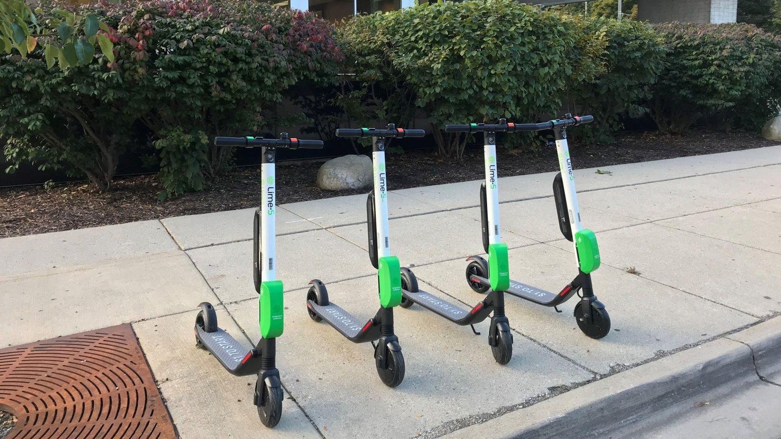 Universidade de Miami restringe uso de patinetes e bicicletas elétricas