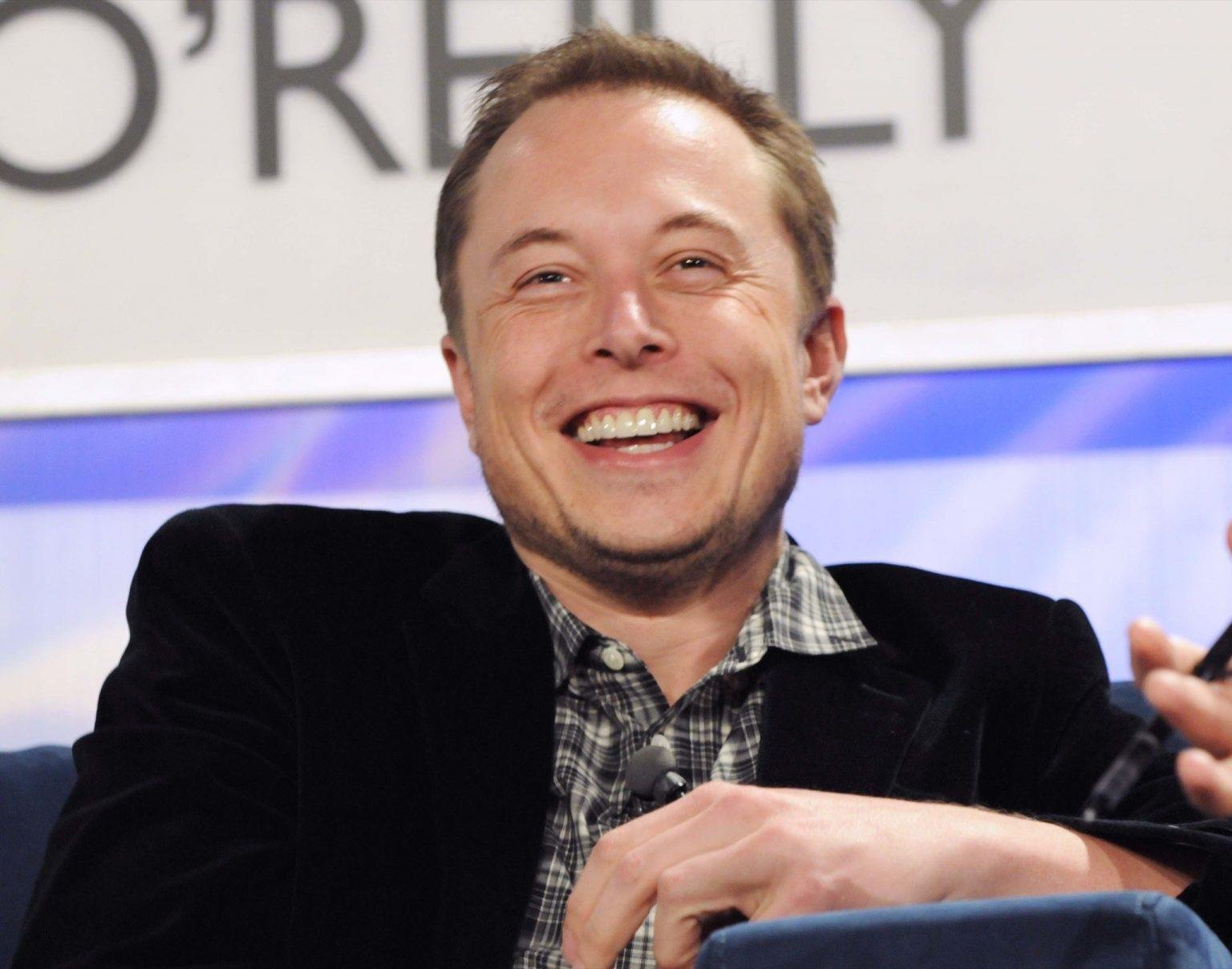 Musk recua em planos de criar partido político