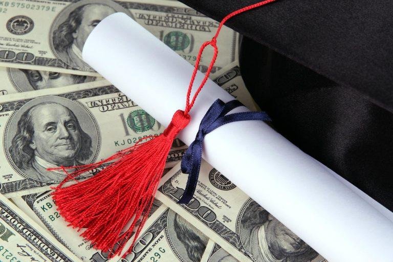 “Fábricas de diplomas” dos EUA invadem o Brasil