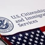 Alerta na Flórida: Falsos Agentes do ICE Usam Medo para Extorquir Imigrantes