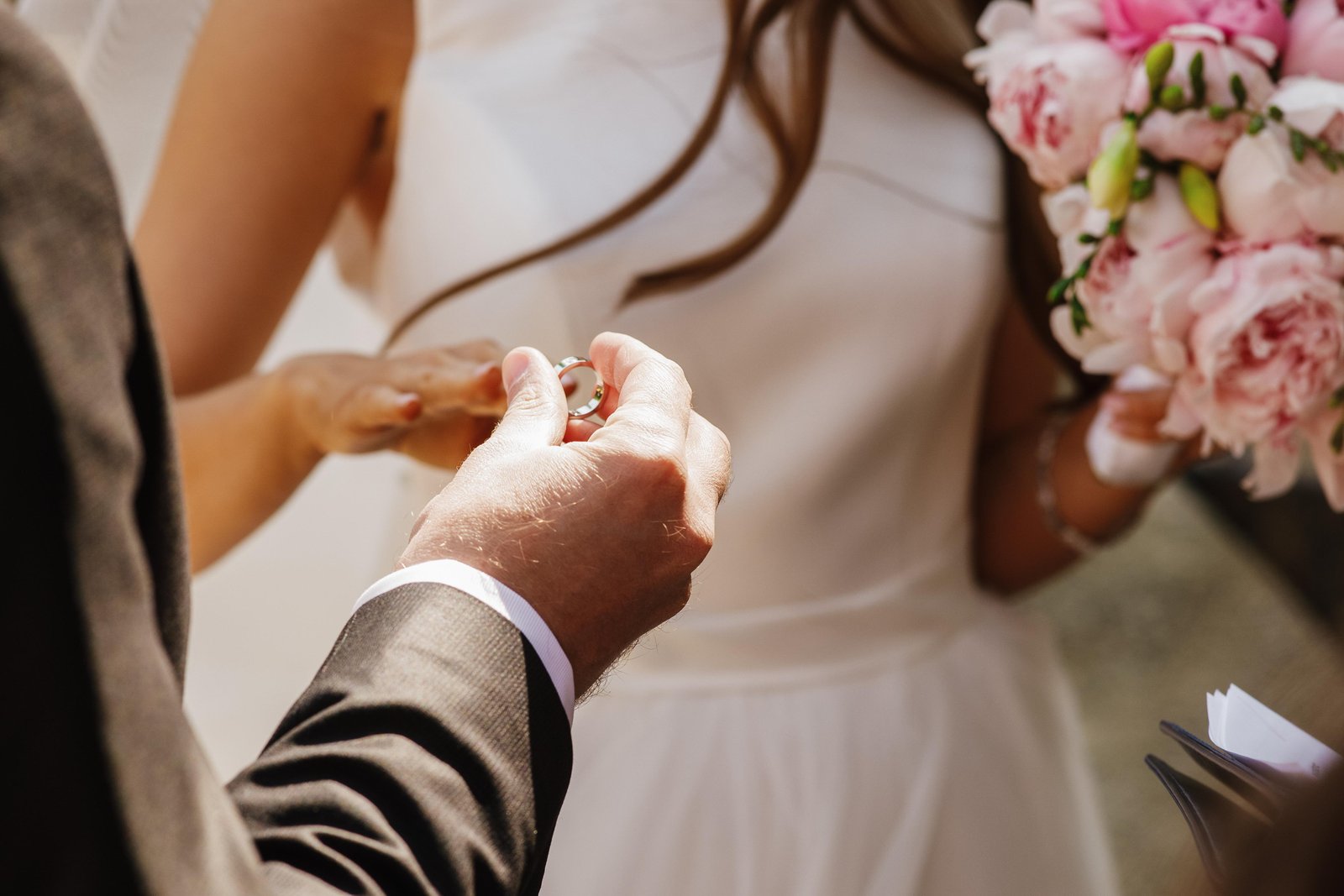 Casamento Civil no Brasil e Trabalho nos EUA: o que você precisa saber